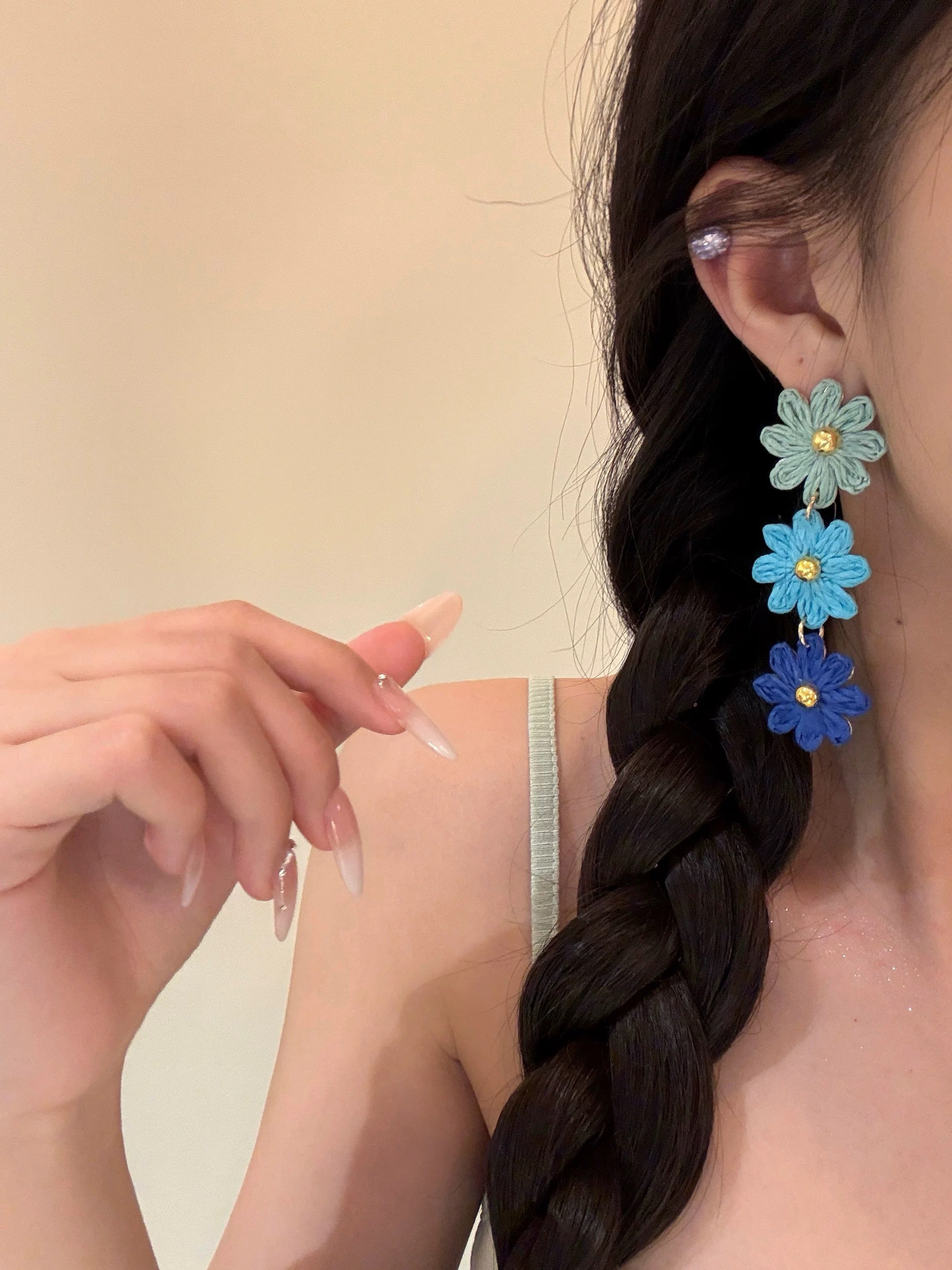 Boho Blue Daisy Earrings – Handmade Woven Flower Drop Earrings