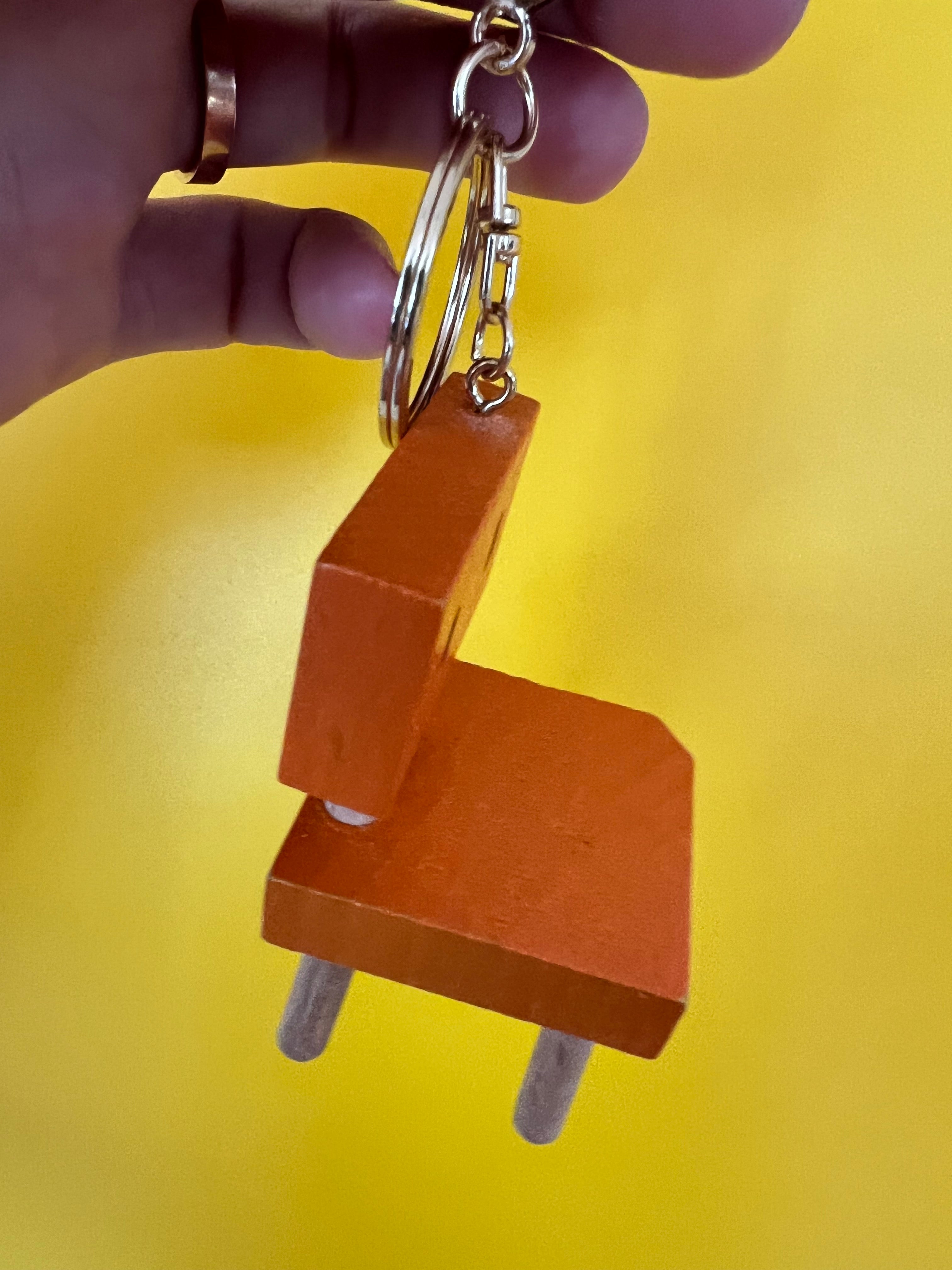Handmade Three-Legged Wooden Chair Keychain – Quirky Mini Chair Pendant, Cute Cartoon Bag Charm, Unique Gift