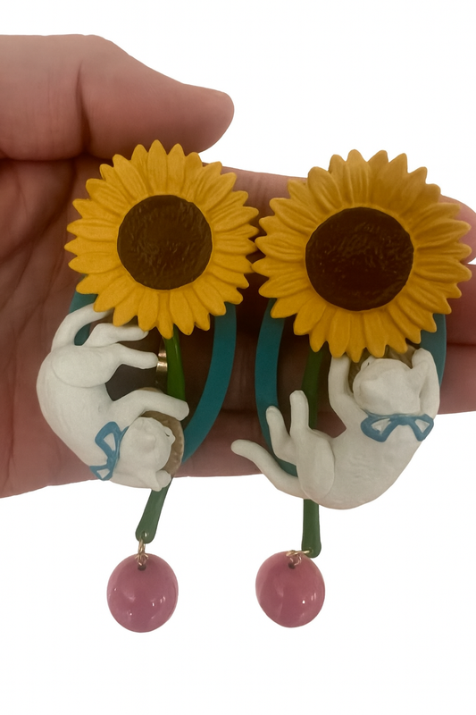 ✨ Sunflowers, cats & a pop of pink — your new statement earrings are here! 🌻🐾💖