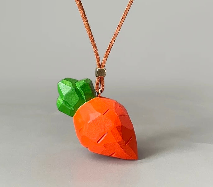 Handmade Wooden Carrot Car Charm – Quirky Vegetable Pendant for Rearview Mirror, Cute Gift Decoration