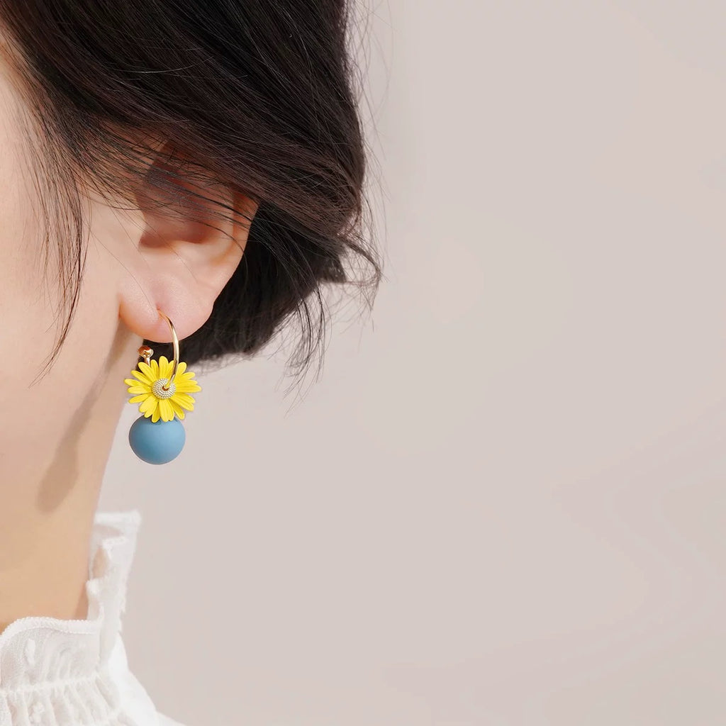 ☀️ Bloom where you shine ✨｜Yellow Daisy Earrings